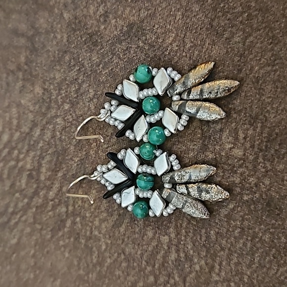 HANDMADE Czech Glass Malachite Dagger Bead Woven Dangle Hook Earrings - Picture 3 of 4